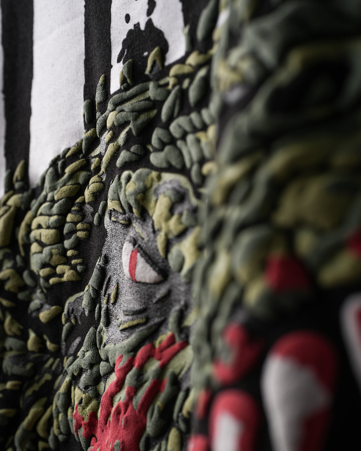 BLACK CROCODILE OVERSIZED T-SHIRT