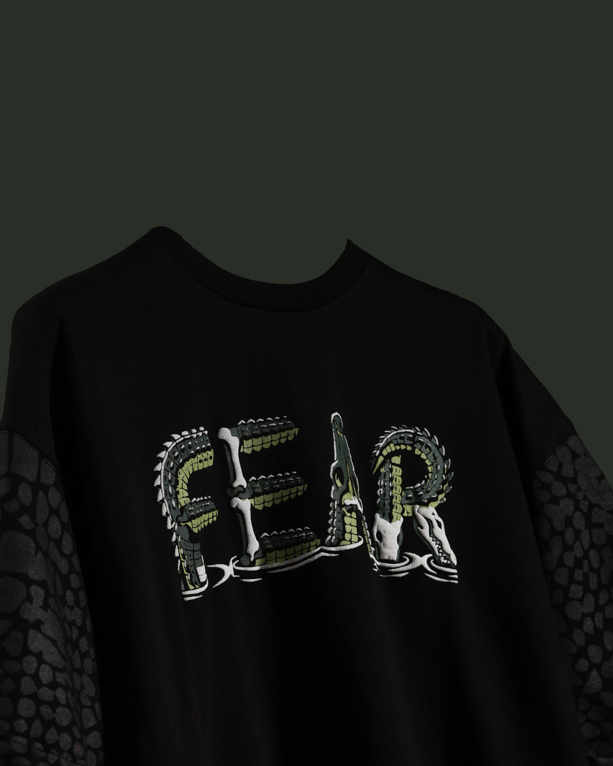 BLACK CROCODILE T-SHIRT