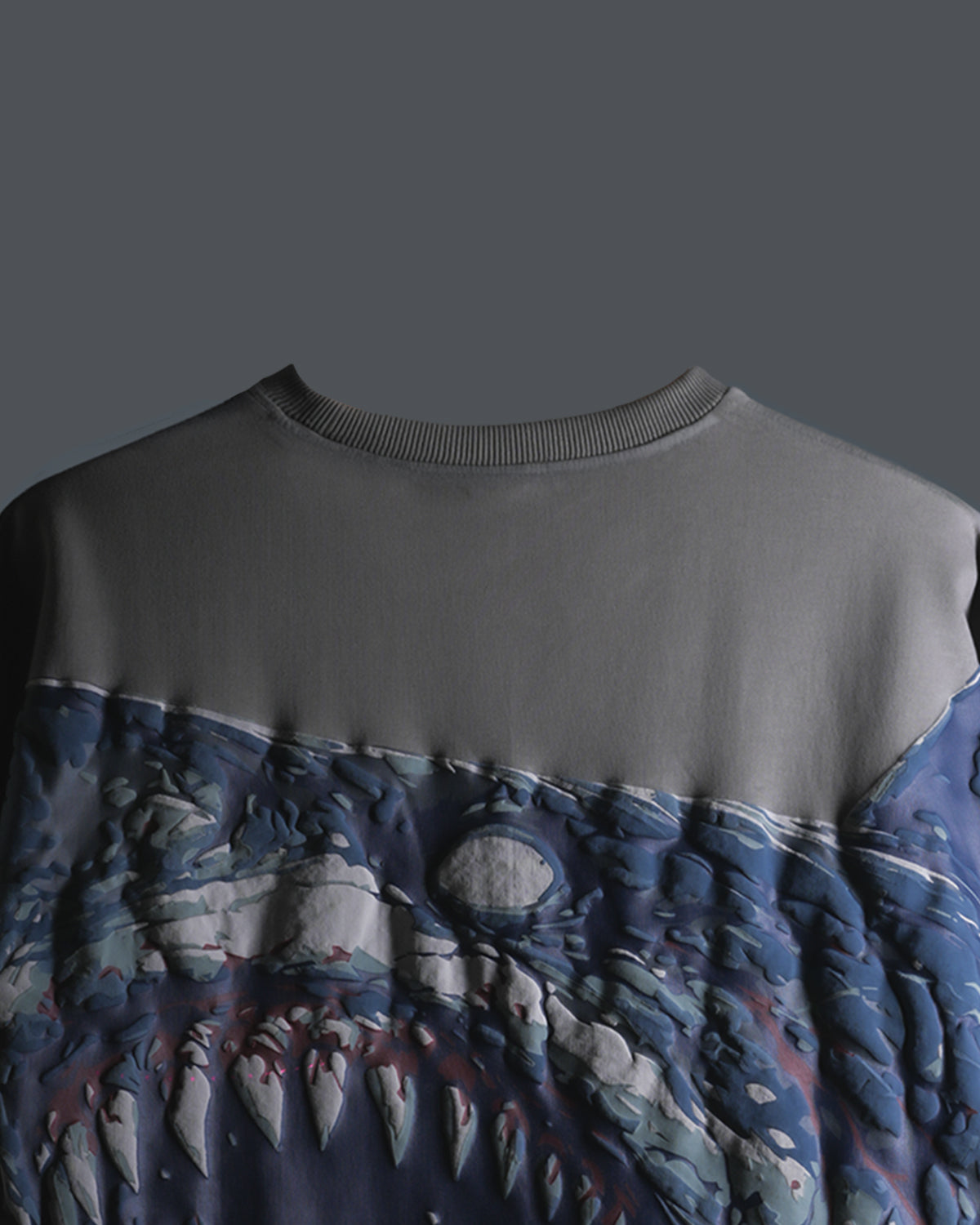 GREY SHARK T-SHIRT