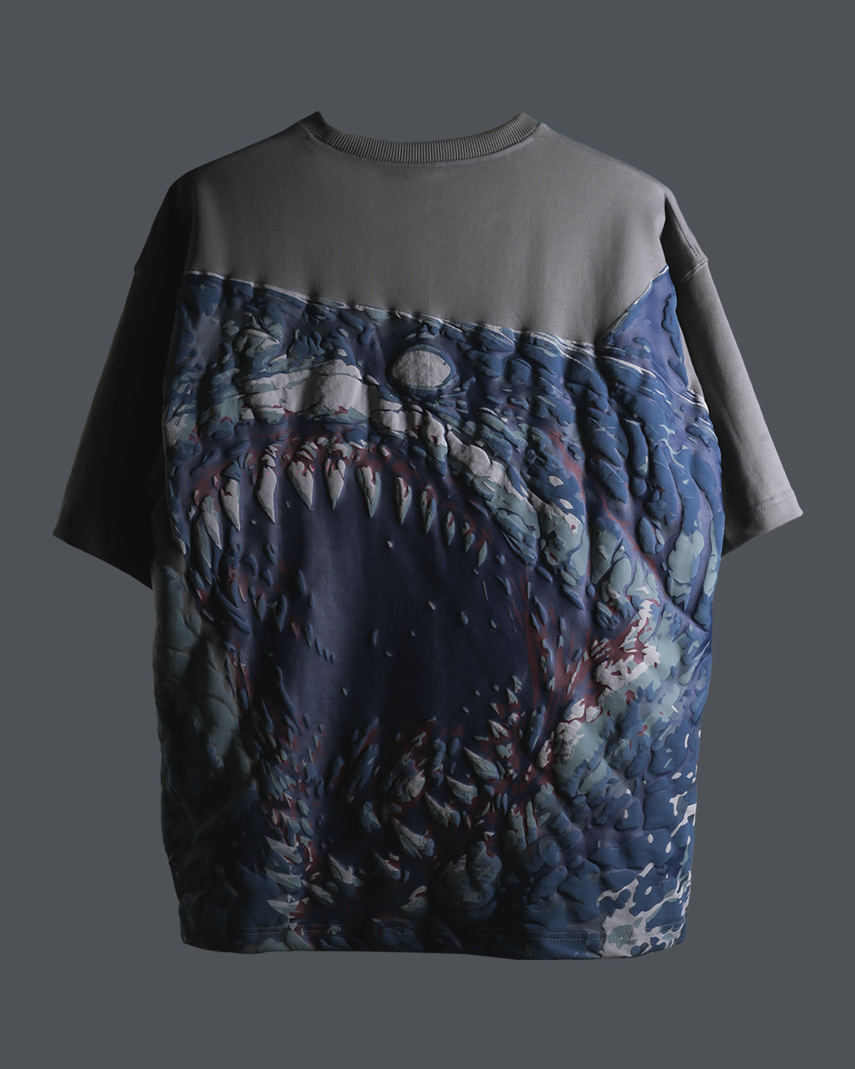 GREY SHARK T-SHIRT