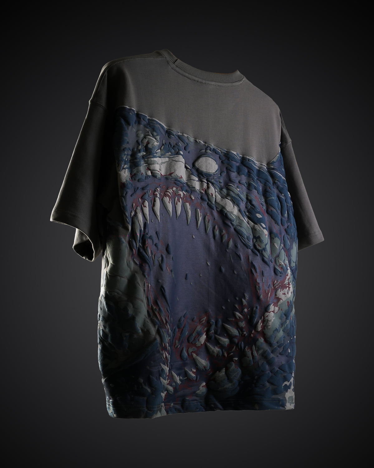 GREY SHARK TEE