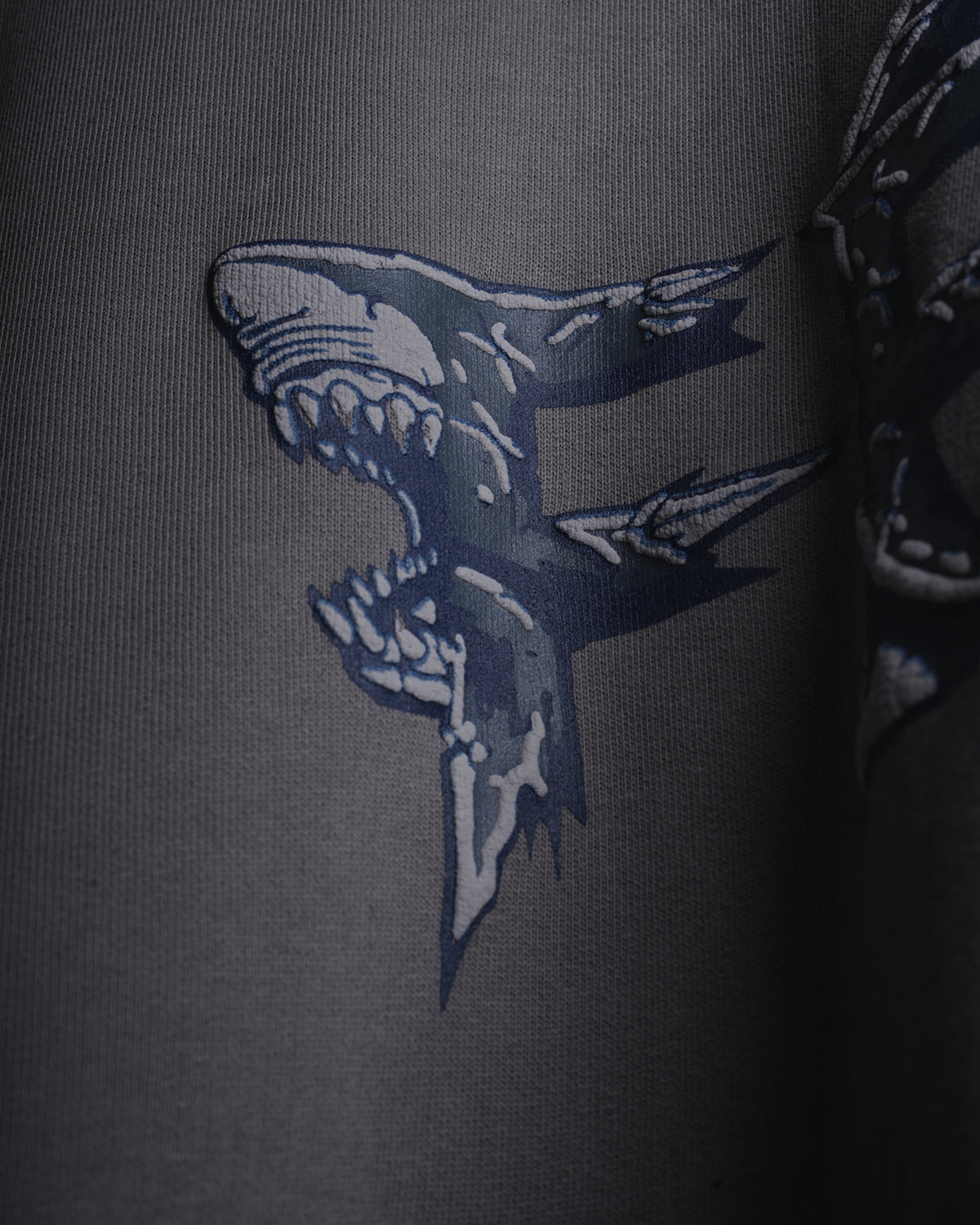 GREY SHARK TEE