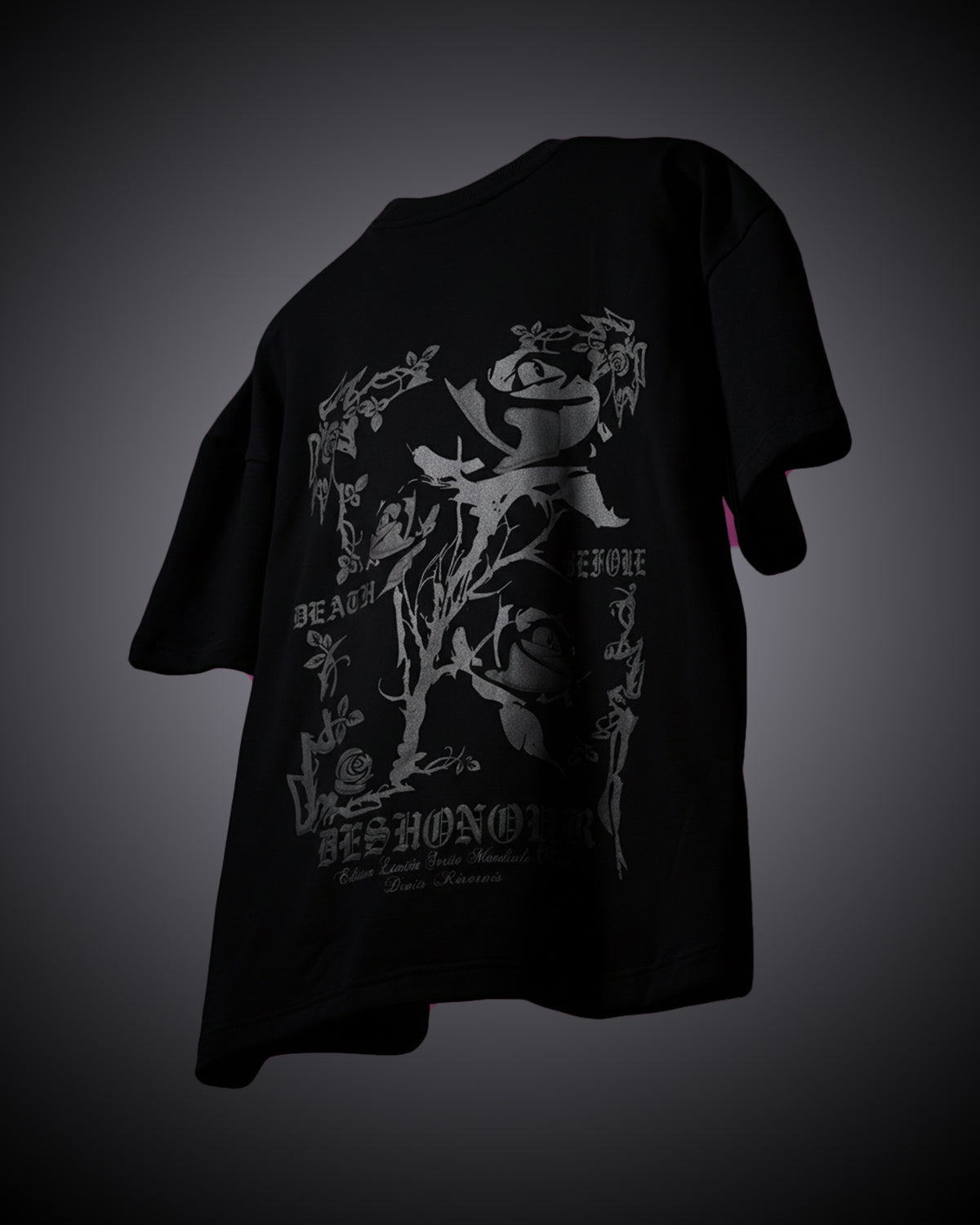 BLACK T-SHIRT