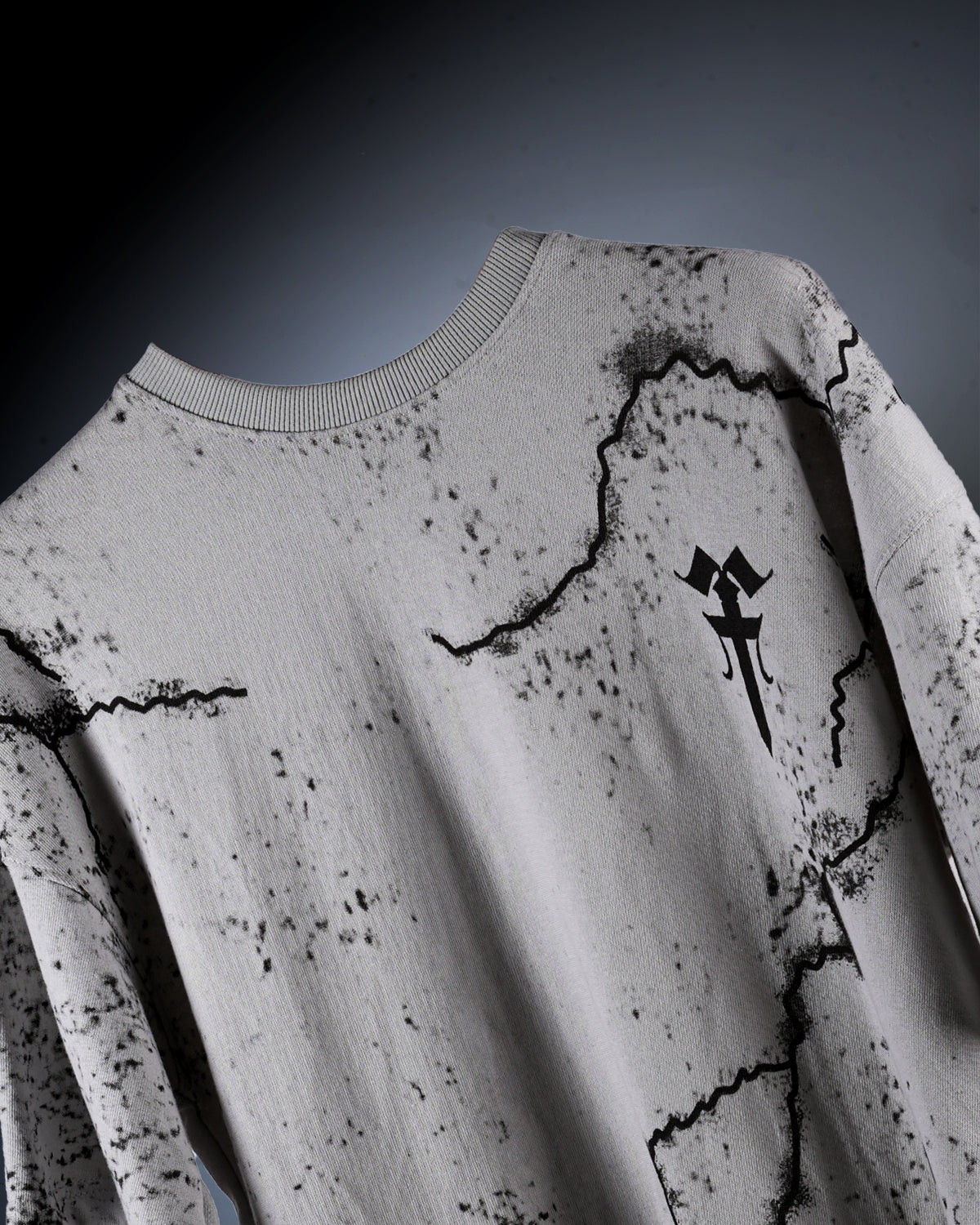 GREY CRACK OVERSIZED T-SHIRT